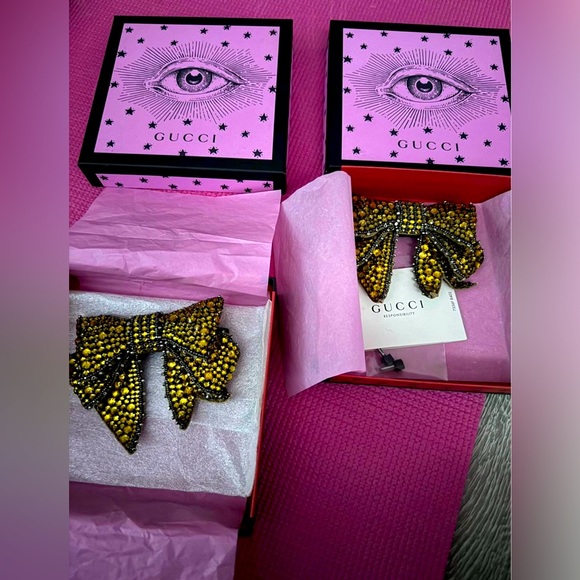 Gucci heels ๐  with bow ๐ - Picture 3 of 10